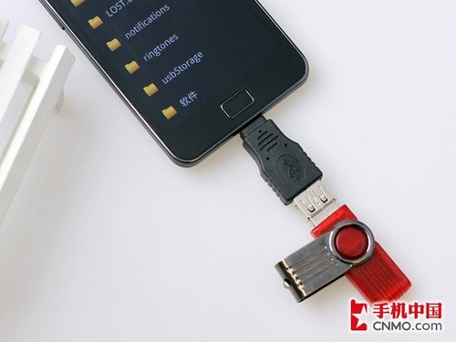 給蘋(píng)果擴(kuò)容 MiLi iData蘋(píng)果手機(jī)U盤(pán)體驗(yàn)