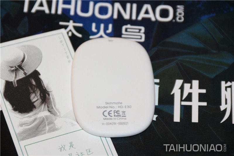 背部為型號及產(chǎn)地等基本信息英文介紹