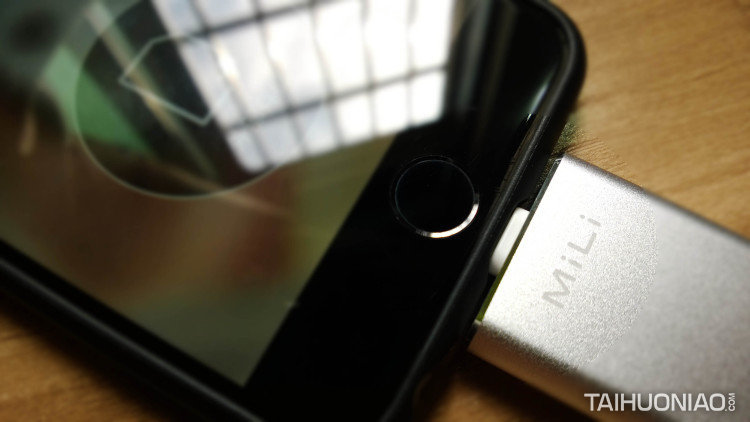蘋果iPhone 16G內(nèi)存不夠用?MiLi iData Pro智能U盤